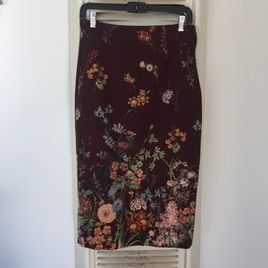 Beautiful burgundy brown print stretch woven skirt